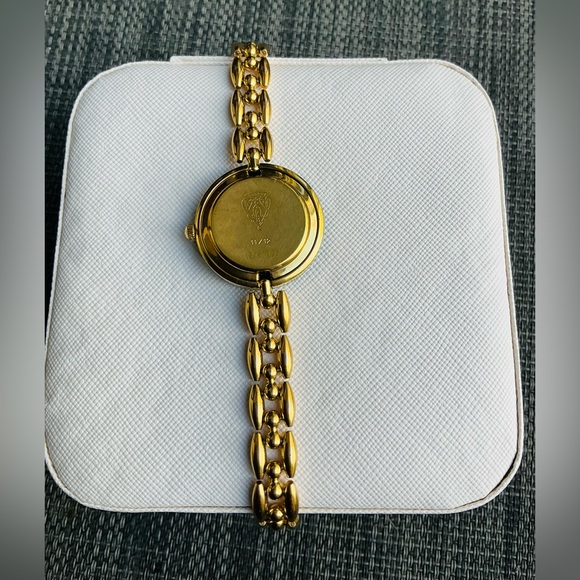 GUCCI DRESS bracelet watch 🔥🔥🔥 - Picture 8 of 16